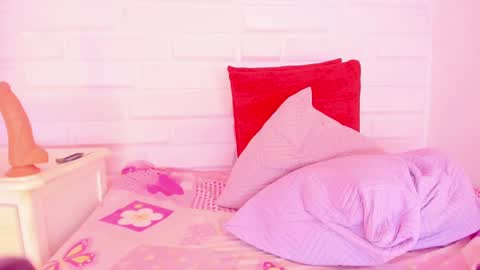  Ebony Pocahontas  online show from 11, 3, 2025