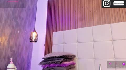   online show from 29, 11, 2025