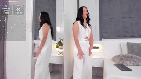  Sara Gomez  online show from 24, 12, 2024