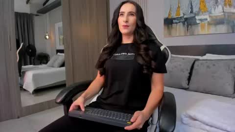  Sara Gomez  online show from 5, 7, 2026