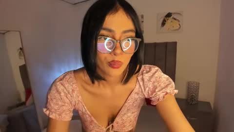 Snapshot of sarah__bigboobs chatting on 15, 1, 2025 sarah__bigboobs online show from 15, 1, 2025