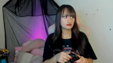 Sarah Ramirez online show from 6, 1, 2025