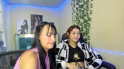 Sarah Ramirez online show from 6, 2, 2025