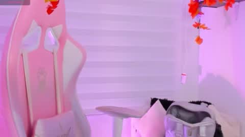 Sarah Ramirez online show from 20, 11, 2025