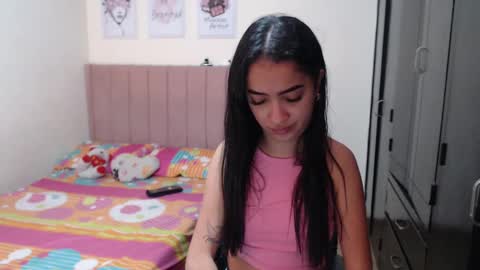 Snapshot of sarah_stone15 chatting on 15, 1, 2025 Sarah online show from 15, 1, 2025