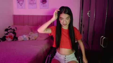 Snapshot of sarah_stone15 chatting on 18, 2, 2025 Sarah online show from 18, 2, 2025