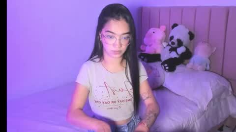 Snapshot of sarah_stone15 chatting on 14, 10, 2025 Sarah online show from 14, 10, 2025