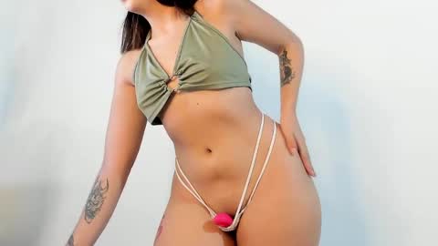 sarahgrant_ online show from 1, 2, 2025