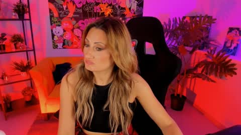 Divine Sarah NONUDE model online show from 16, 1, 2025