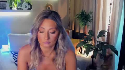 Divine Sarah NONUDE model online show from 7, 7, 2026