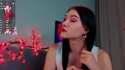 Sarah  online show from 25, 10, 2025