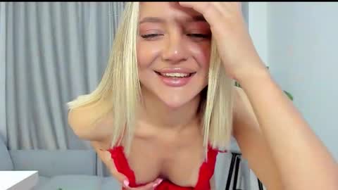 Snapshot of sarahphyllis chatting on 9, 9, 2025 sarahphyllis online show from 9, 9, 2025