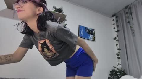 Sarah  online show from 9, 4, 2026