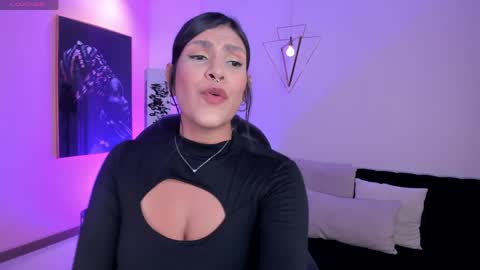 Sarah  independent model online show from 2, 6, 2026