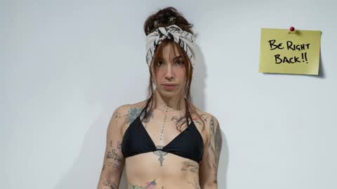 Snapshot of sarai18_ chatting on 11, 4, 2026 Sarai online show from 11, 4, 2026