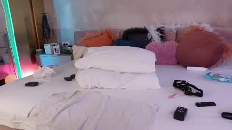 Jenny online show from 7, 7, 2026