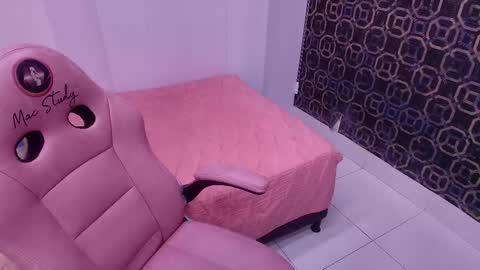 Sara  online show from 8, 3, 2025