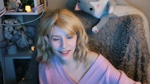 Snapshot of sarakaell chatting on 13, 12, 2024 Sara online show from 13, 12, 2024