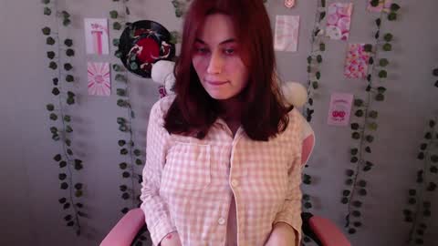 Snapshot of sarakinski chatting on 21, 1, 2025 Sara online show from 21, 1, 2025