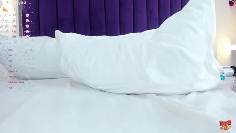 Snapshot of sarariley_ chatting on 20, 12, 2024 Sara online show from 20, 12, 2024