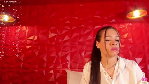 Snapshot of sarariley_ chatting on 28, 9, 2025 Sara online show from 28, 9, 2025