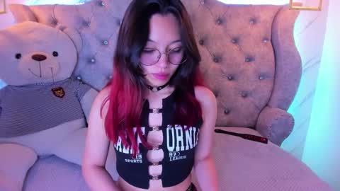   online show from 27, 1, 2025