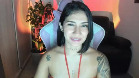 Snapshot of saratukkerr chatting on 29, 11, 2025 saratukkerr online show from 29, 11, 2025