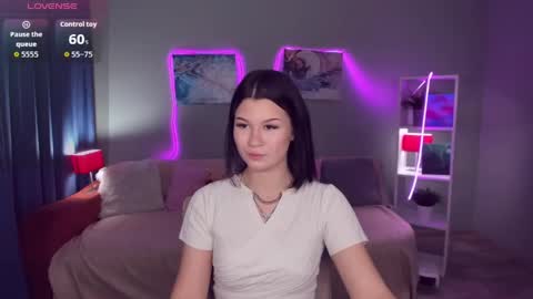 SaraVivid online show from 25, 5, 2026