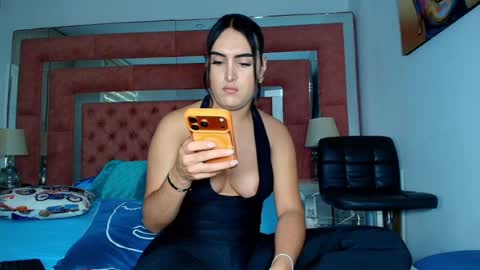 Sara Rivera online show from 8, 6, 2026