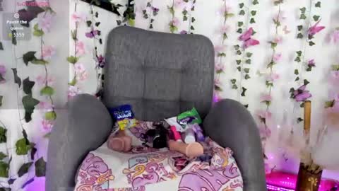 Snapshot of saray__jones chatting on 25, 7, 2026 saray__jones online show from 25, 7, 2026