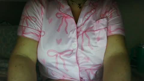 Snapshot of saretta46 chatting on 4, 10, 2025 Sara online show from 4, 10, 2025