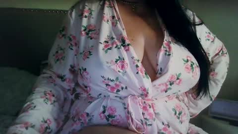 Snapshot of saretta46 chatting on 4, 10, 2025 Sara online show from 4, 10, 2025