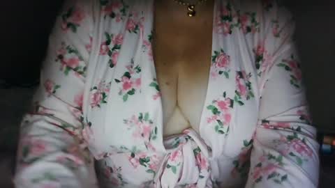 Snapshot of saretta46 chatting on 6, 10, 2025 Sara online show from 6, 10, 2025