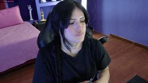 Sari  online show from 15, 12, 2025