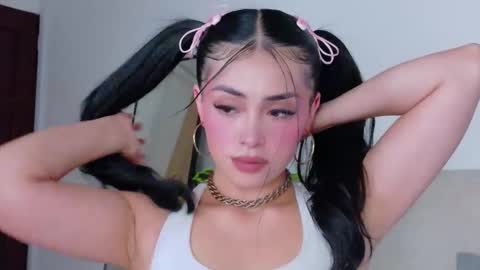 Snapshot of saritabratz chatting on 14, 1, 2026 Sara online show from 14, 1, 2026