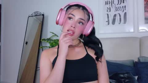 Snapshot of saritabratz chatting on 16, 1, 2026 Sara online show from 16, 1, 2026