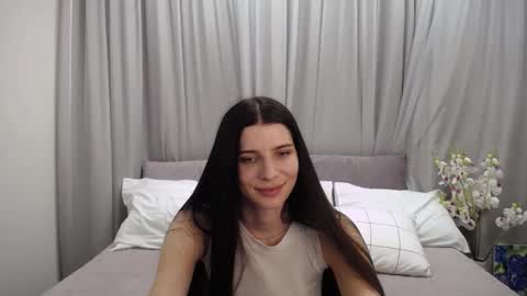 Snapshot of sarra_rich chatting on 4, 2, 2025 Rich online show from 4, 2, 2025