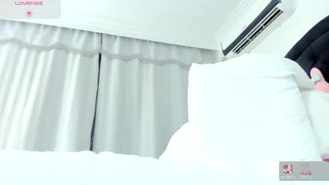 Sary Rousse online show from 19, 4, 2026