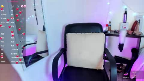 Snapshot of sasha_brattz chatting on 15, 11, 2025 Sasha Brattz online show from 15, 11, 2025