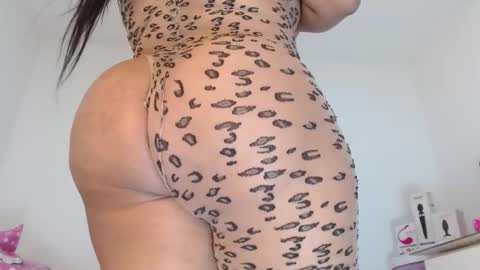 Sasha Creamy online show from 2, 2, 2025