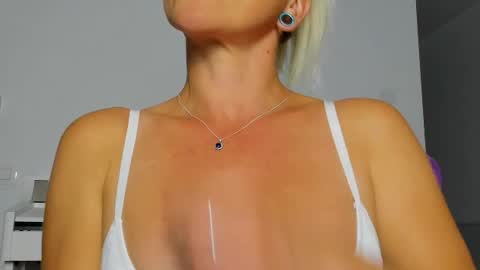 Sasha Green online show from 14, 7, 2026