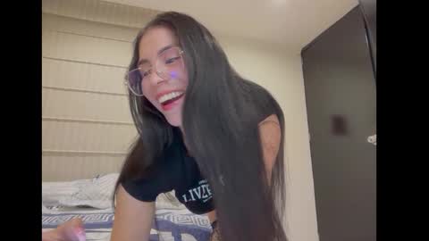 sasha_jonne online show from 2, 12, 2025