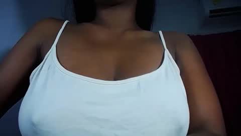 Snapshot of sashabreck1 chatting on 14, 12, 2025 sashabreck1 online show from 14, 12, 2025