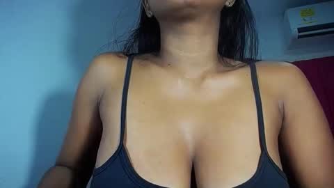 Snapshot of sashabreck1 chatting on 16, 12, 2025 sashabreck1 online show from 16, 12, 2025