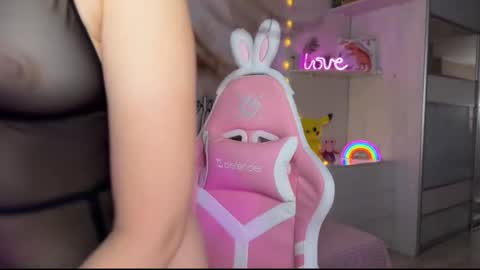 Snapshot of sashacollerx chatting on 9, 10, 2025 Alexa online show from 9, 10, 2025