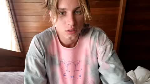 Snapshot of sashenkka chatting on 7, 5, 2026 Sasha -- online show from 7, 5, 2026