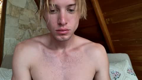 Snapshot of sashenkka chatting on 19, 5, 2026 Sasha -- online show from 19, 5, 2026