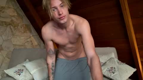 Snapshot of sashenkka chatting on 22, 5, 2026 Sasha -- online show from 22, 5, 2026