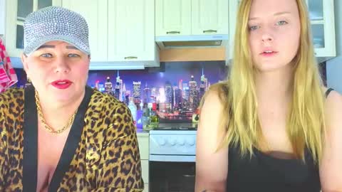 sassy_seasons online show from 13, 2, 2025