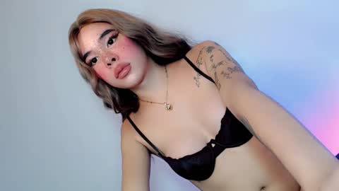 Tiffanie online show from 23, 10, 2025